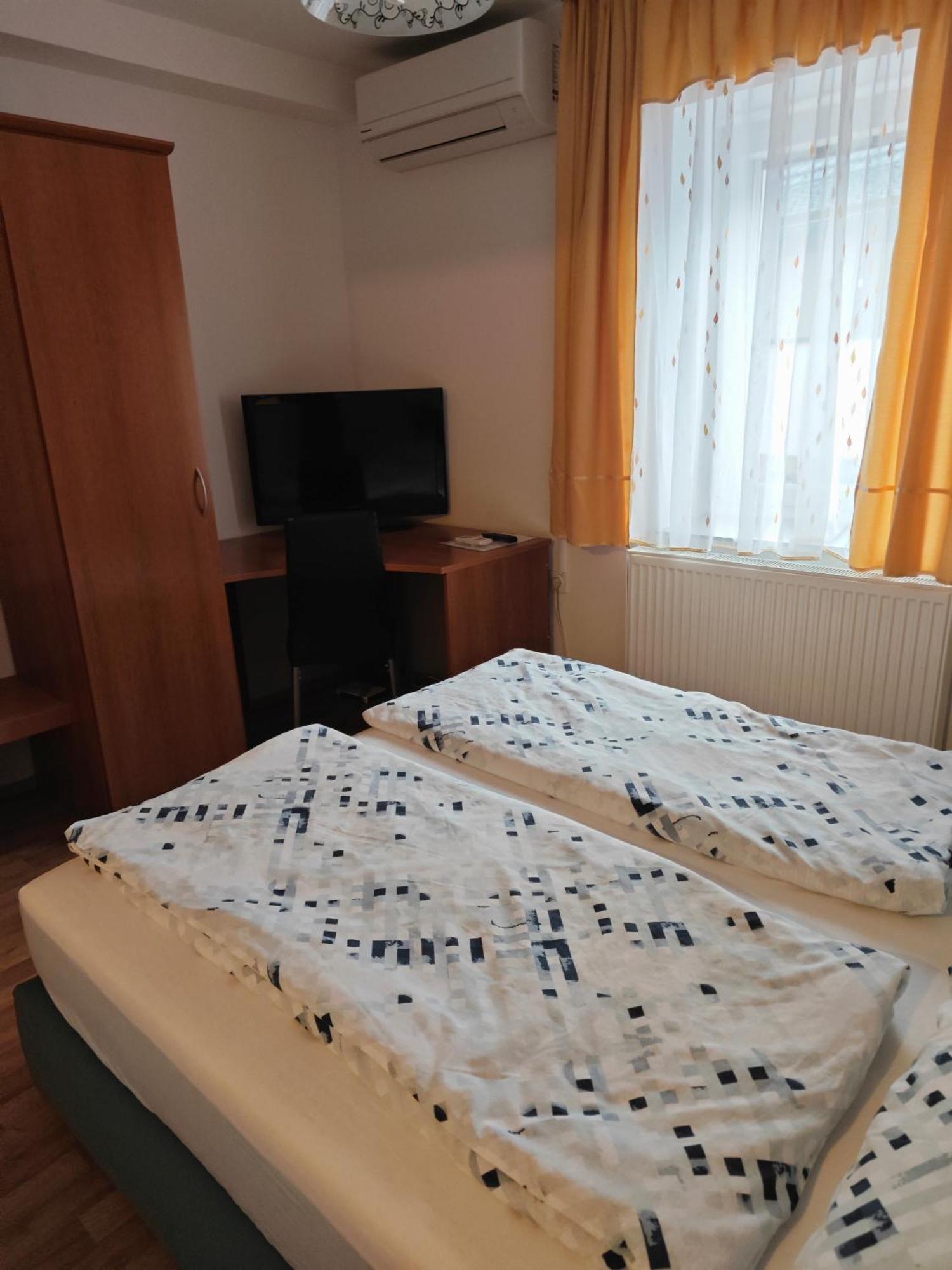 Apartmaji Pri Kokolu Bled Ngoại thất bức ảnh